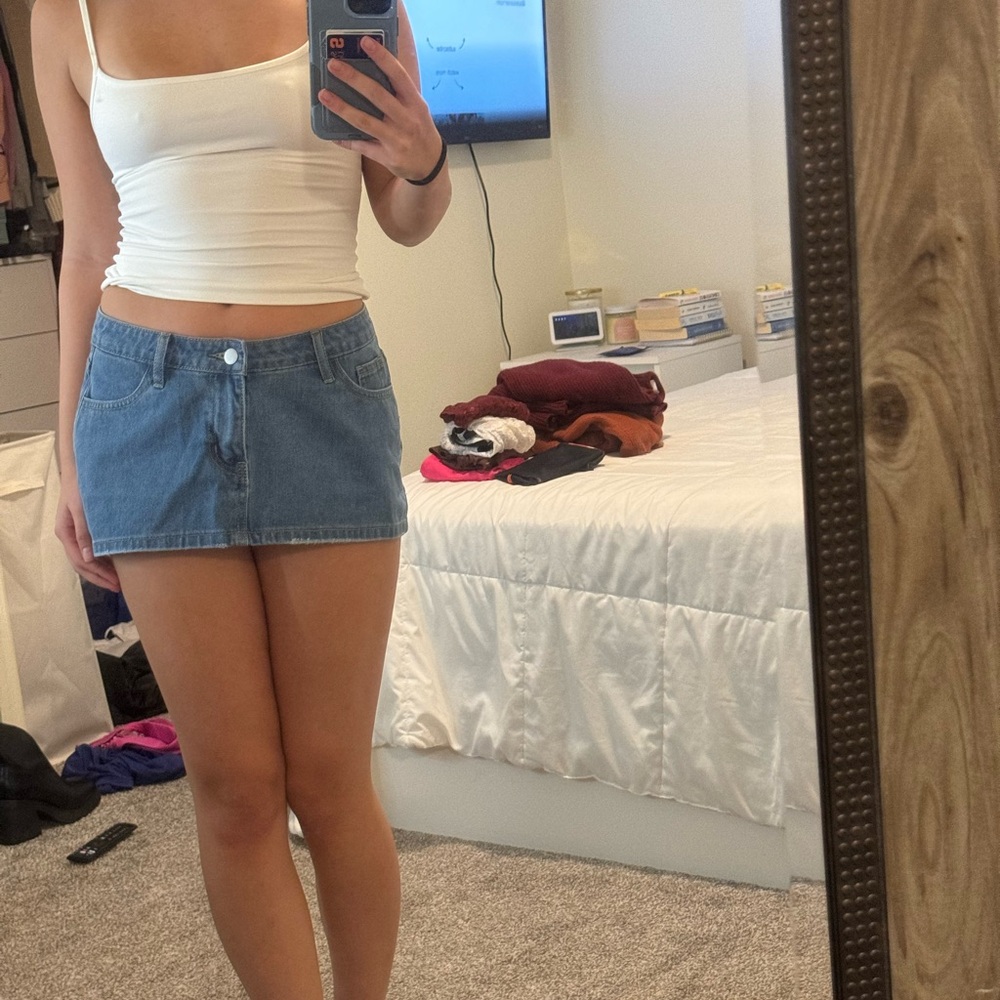 small Pacsun low rise mini denim skirt